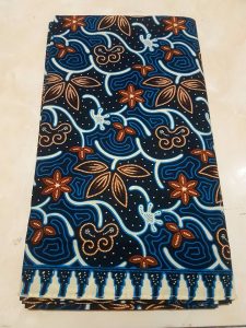 Seragam batik hotel modis dengan bahan 100% katun