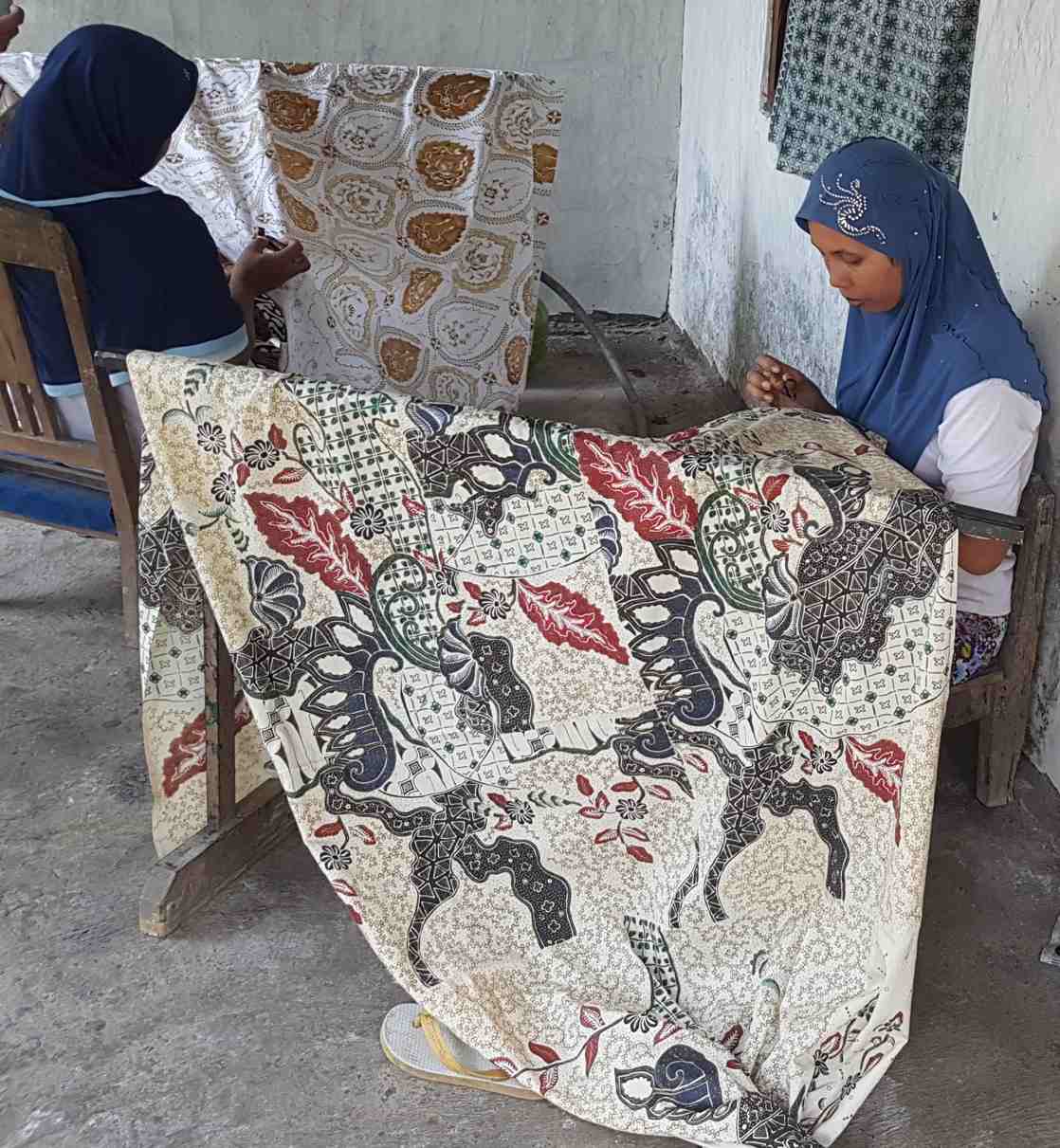  Batik  tulis Lampung  terkenal dengan mahkota Batik  Dlidir