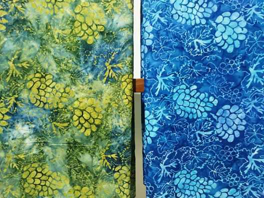 pembuatan Seragam batik custom Jakarta oleh Batikdlidir menggunakan cap tie dye