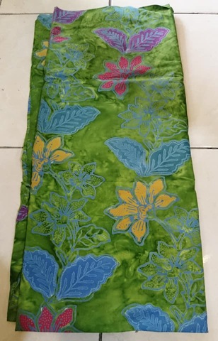  Batik  tulis  jawa  barat memiliki keanekaragaman motif  