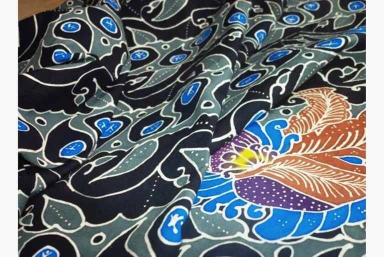 Kain batik tulis, cap dan printing Solo untuk Indonesia - Batik Dlidir
