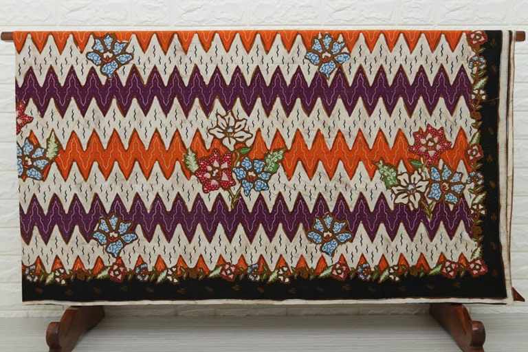 Tehnik pembuatan Seragam batik custom Jakarta oleh Batikdlidir menggunakan Tulis Kombinasi ( PM ) kualitas premium