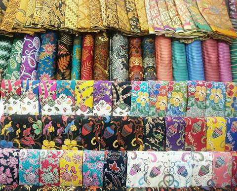 Tehnik pembuatan Seragam batik custom Sinabang Aceh menggunakan plangkan handmade di batikdlidir