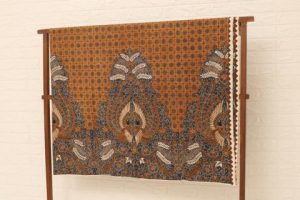 Batik Tulis Kontemporer Jakarta Motif Peksi Parang