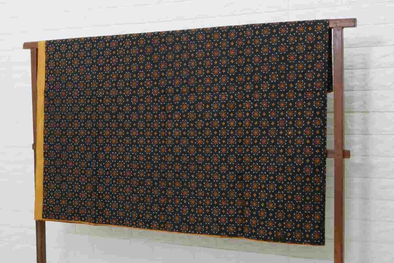 Batik Tulis vs Batik Printing Mana Lebih Layak untuk Hadiah Bisnis