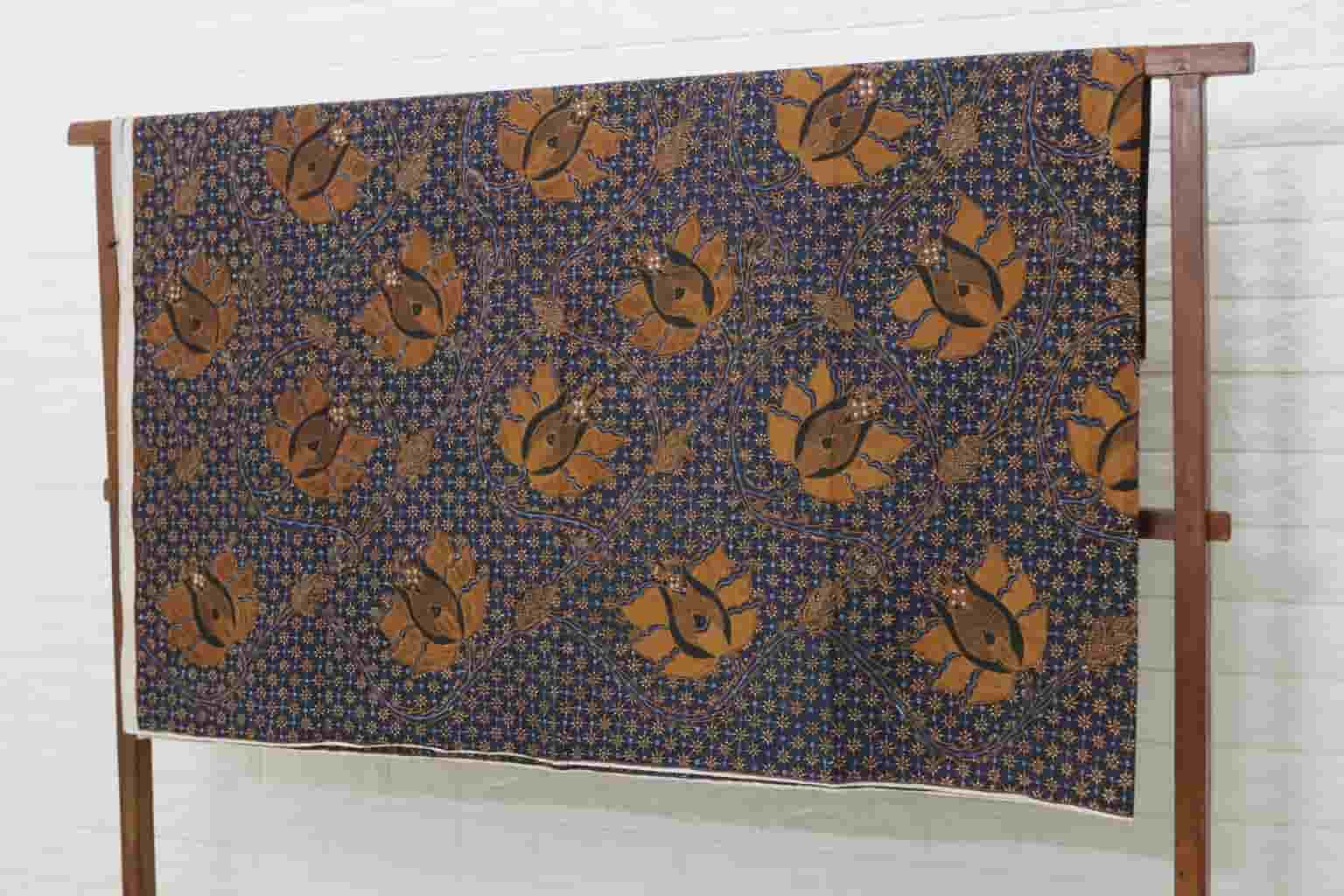 Cara Mengemas Kado Batik Tulis Agar Terlihat Lebih Eksklusif & Berkelas