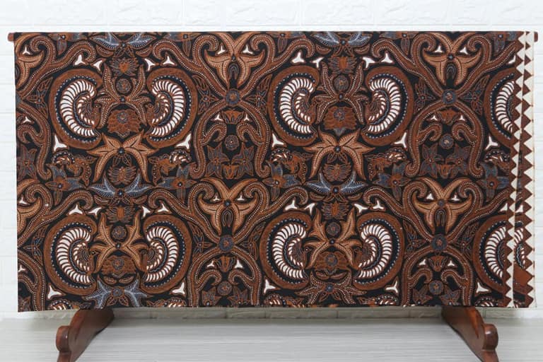 Ciri Kain Batik Tulis Asli Mahal yang Dicari Kolektor Serius