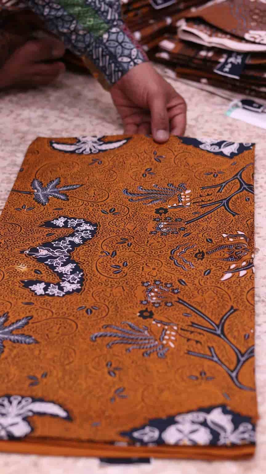 Sarung Batik Tulis Canting Manual Satu Kali Celup Warna Asli Warna Soga Klasik