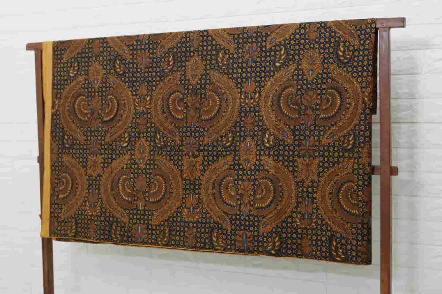 Keunggulan Batik Tulis Handmade Dibanding Batik Printing untuk Butik