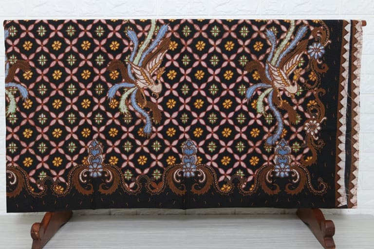 Keunggulan Seragam Batik Premium untuk Branding Perusahaan dan Citra Profesional Karyawan