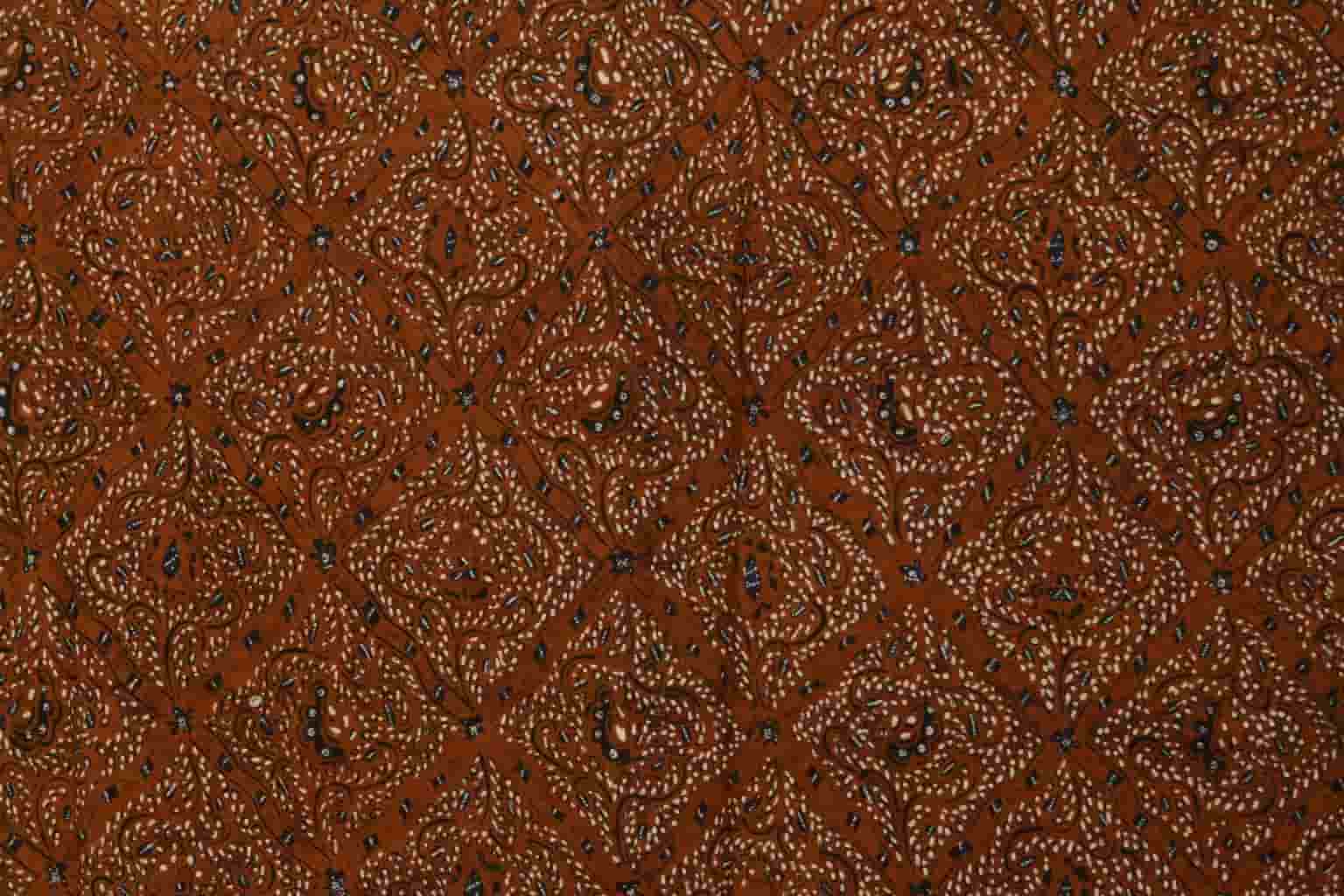 Mengapa Batik Tulis Sidomukti Klasik Sering Dipakai dalam Pernikahan Jawa