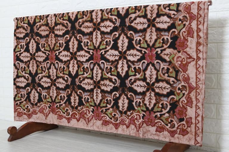 Seragam Batik Custom Perusahaan Swasta