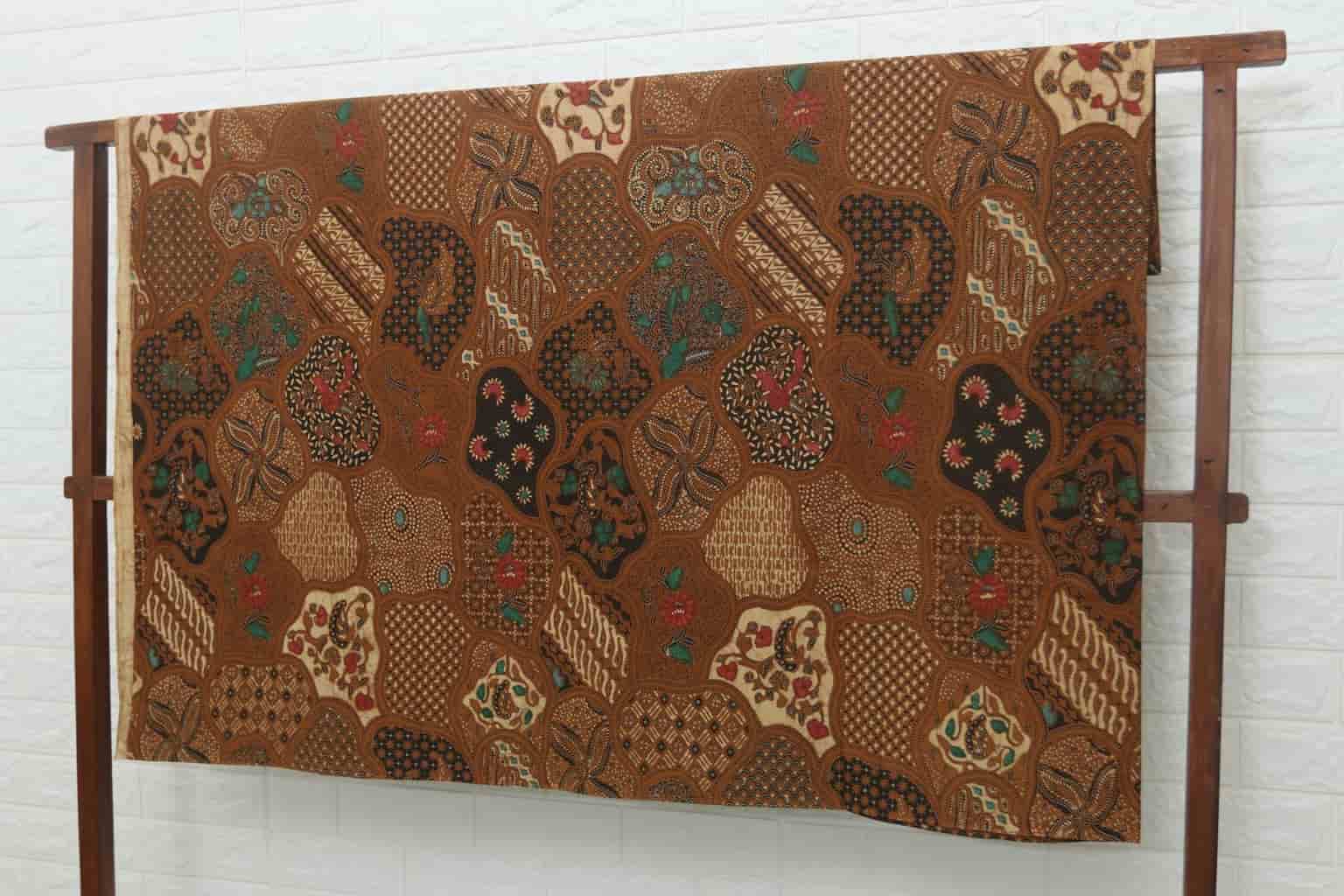 Batik Tulis Motif Sekar Jagad Soga Filosofi, Keindahan, dan Ciri Khas Batik Asli Solo