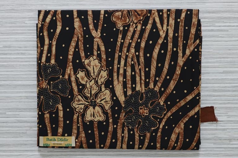 Batik Tulis Sragen Ciri Khas, Motif Tradisional, Proses Pembuatan, dan Harga Terbaru