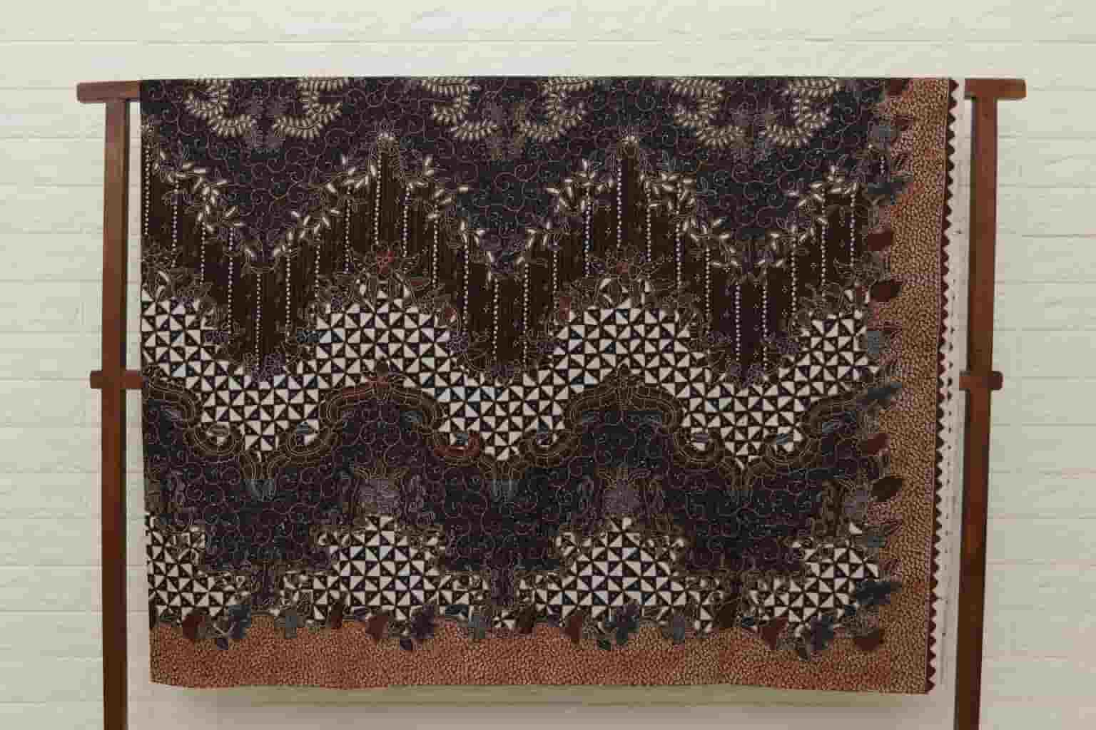 Seragam Batik Tulis Panduan Lengkap Memilih Desain Elegan, Eksklusif, dan Nyaman untuk Berbagai Kebutuhan